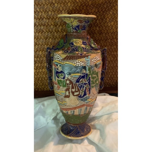 Satsuma Art Satsuma Japan Vase With Raised Characters Handmade